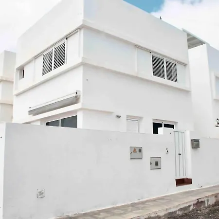 Gran Terraza 1 Minuto De Piscinas Naturales Apartmán