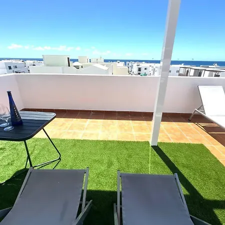 Gran Terraza 1 Minuto De Piscinas Naturales *